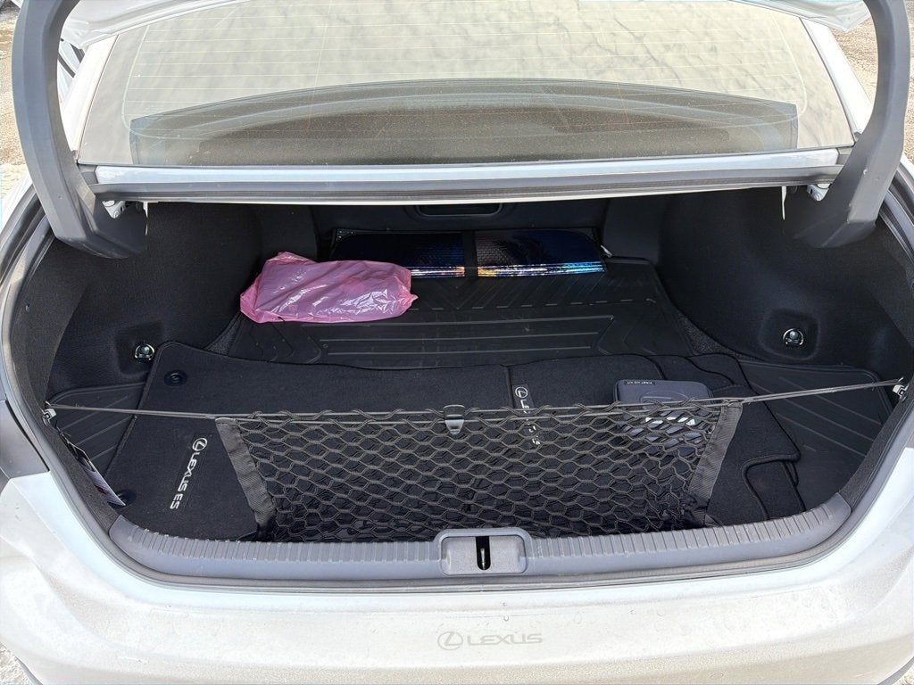 2025 Lexus ES ES 300h Ultra Luxury