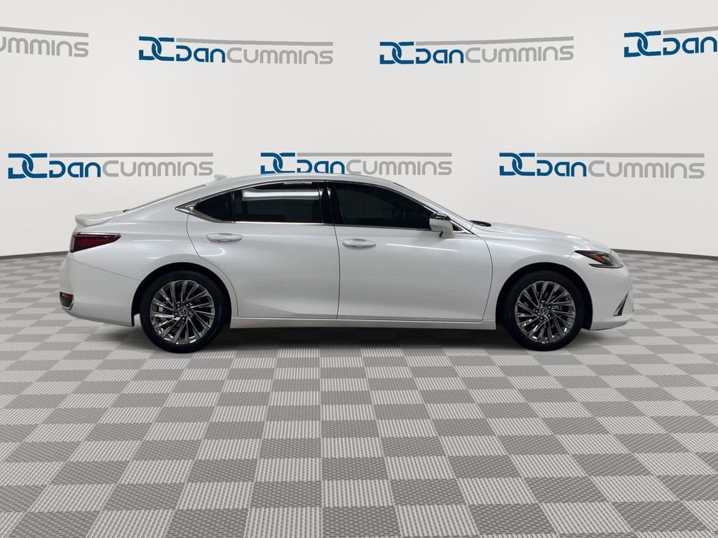 2025 Lexus ES ES 300h Ultra Luxury