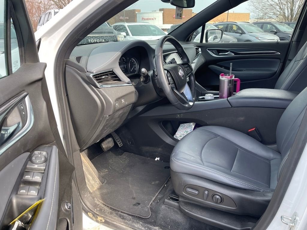 2023 Buick Enclave Essence
