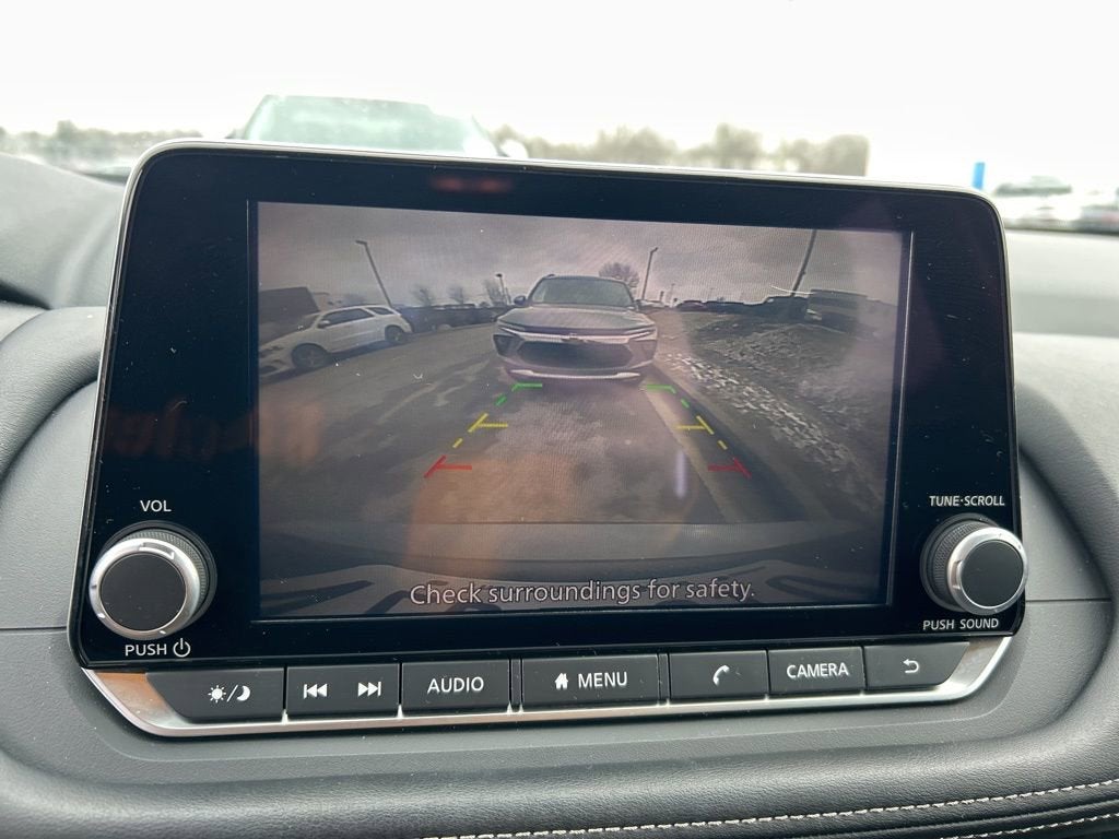 2025 Nissan Rogue SV