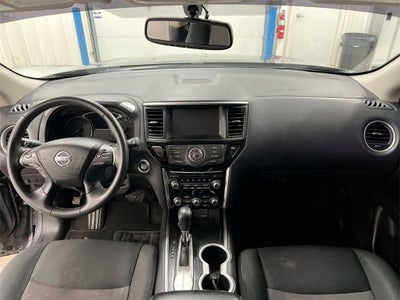 2020 Nissan Pathfinder SV