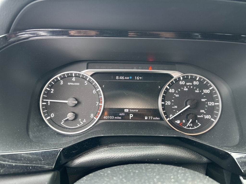 2025 Nissan Pathfinder SV