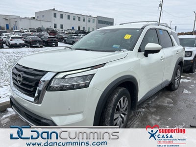 2023 Nissan Pathfinder SL