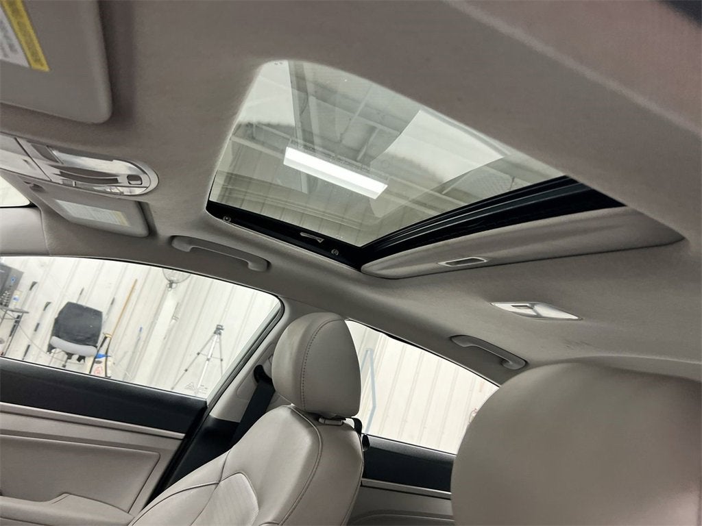 2017 Hyundai Elantra Limited