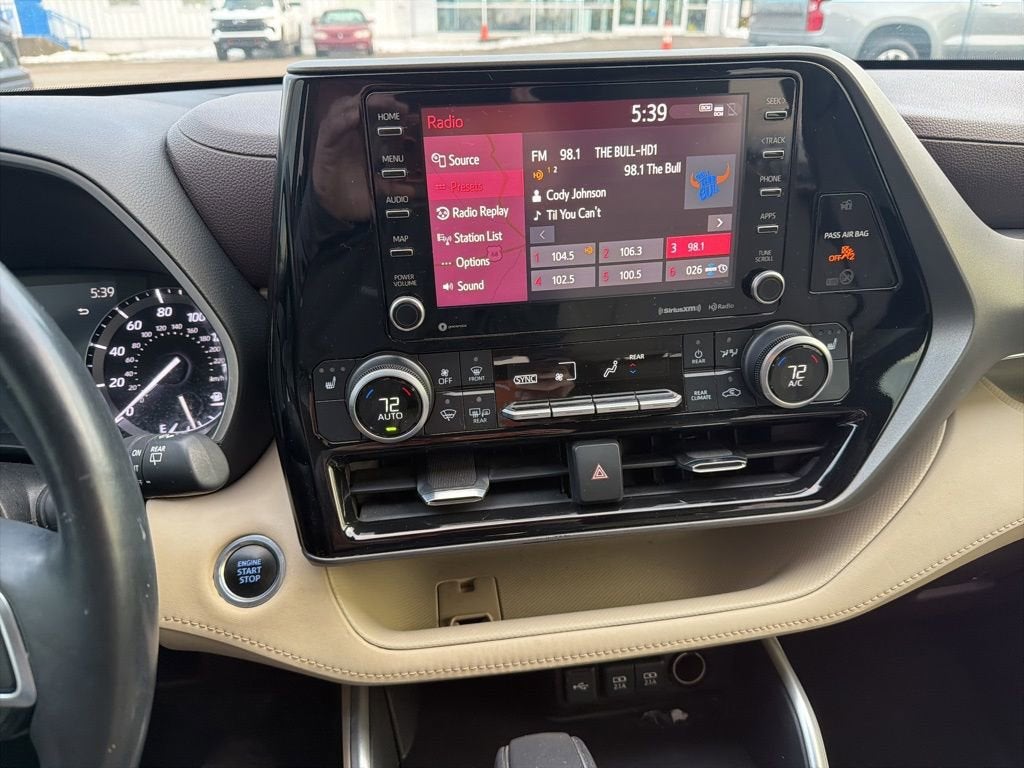 2021 Toyota Highlander XLE