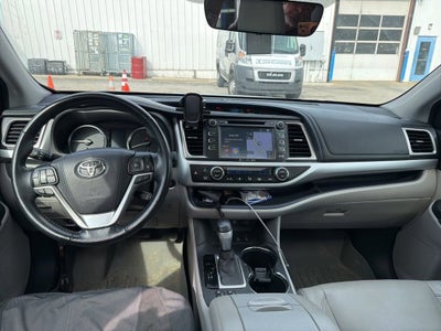2018 Toyota Highlander SE