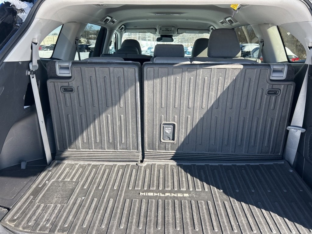 2023 Toyota Highlander L