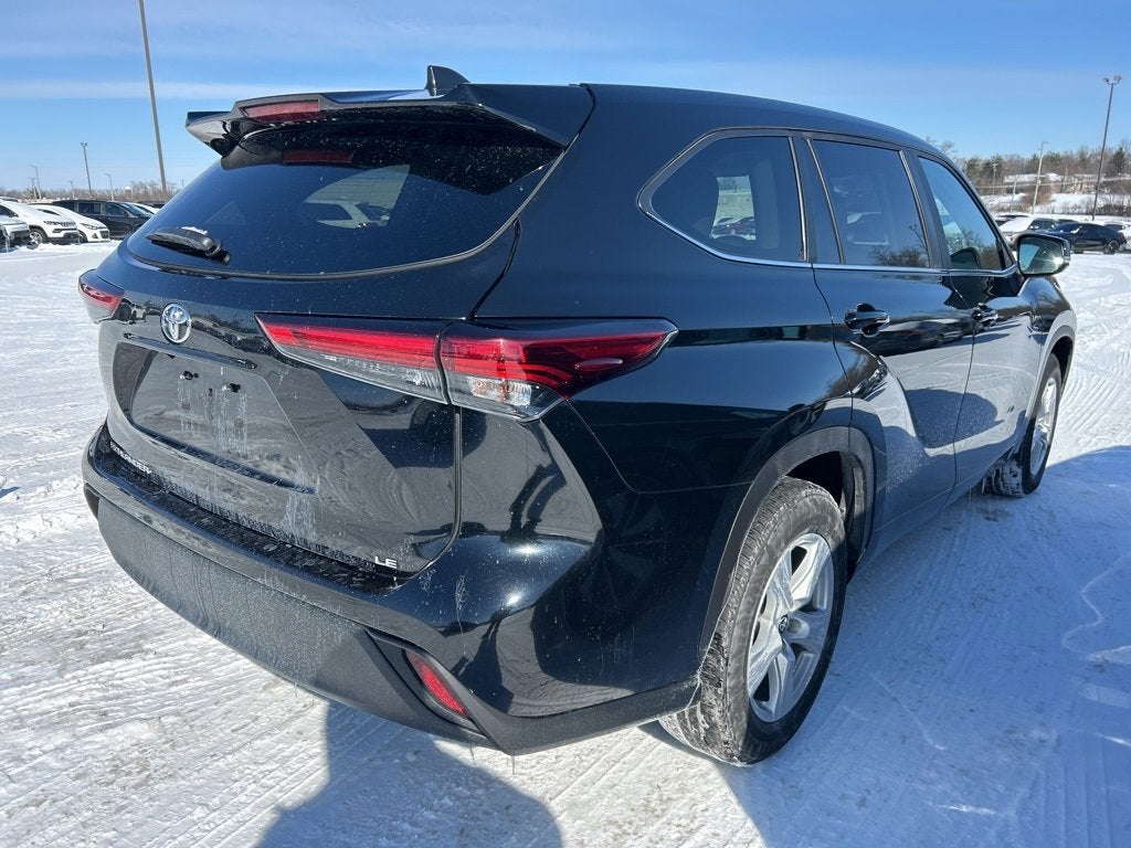 2023 Toyota Highlander L