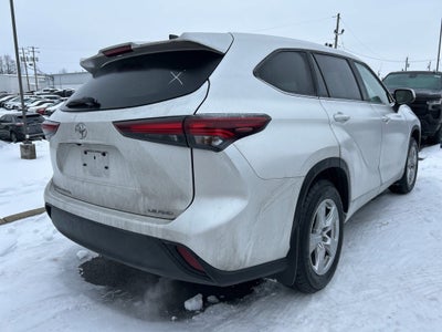 2024 Toyota Highlander LE