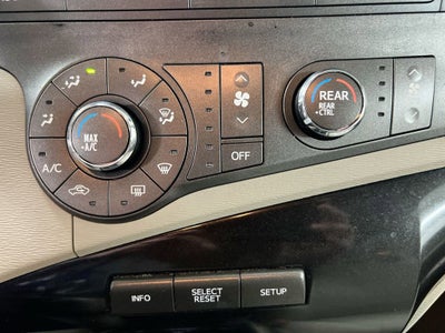 2011 Toyota Sienna LE AAS