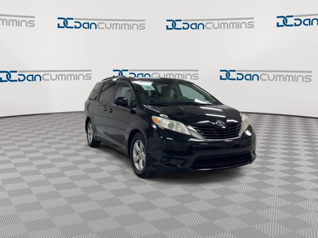 2011 Toyota Sienna LE AAS