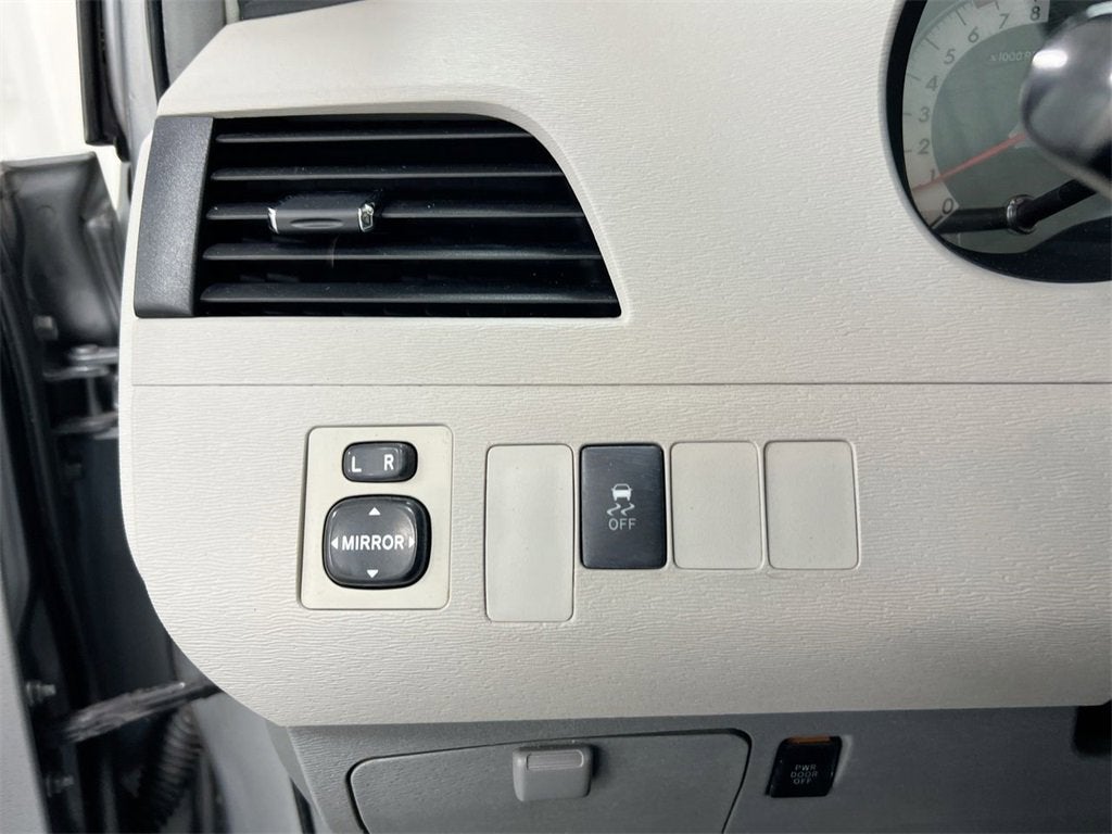 2011 Toyota Sienna SE