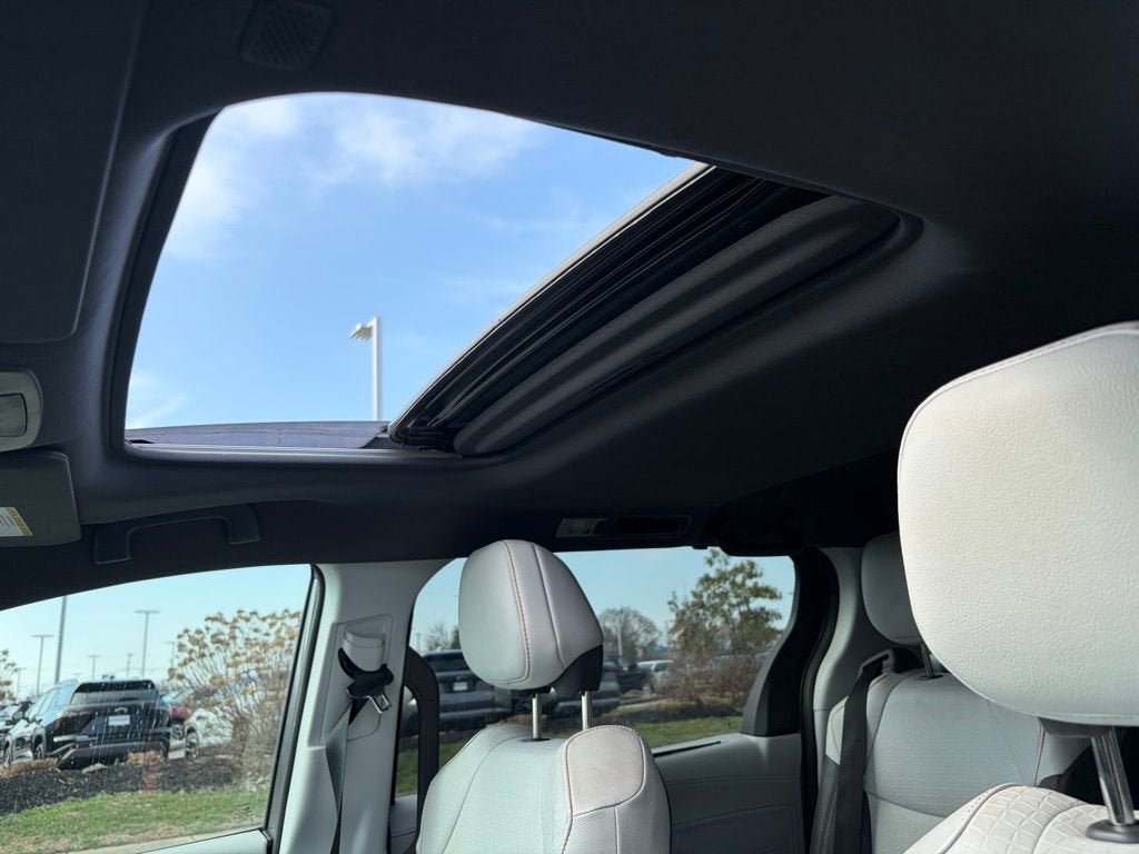 2022 Toyota Sienna XSE