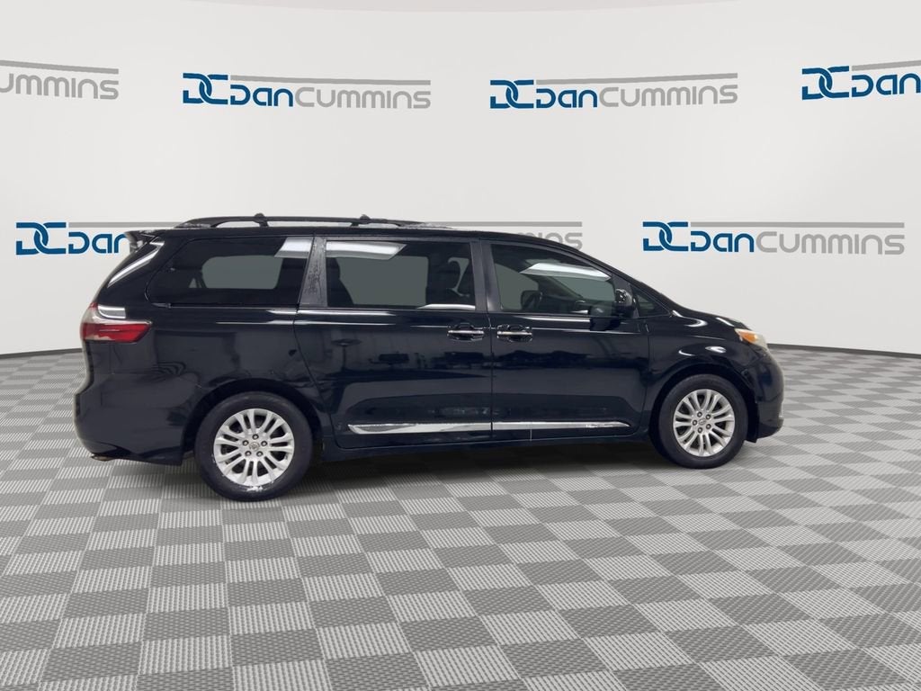 2016 Toyota Sienna XLE