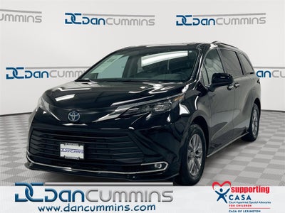2024 Toyota Sienna XLE