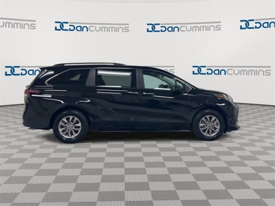 2024 Toyota Sienna XLE
