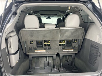 2018 Toyota Sienna XLE Auto Access Seat