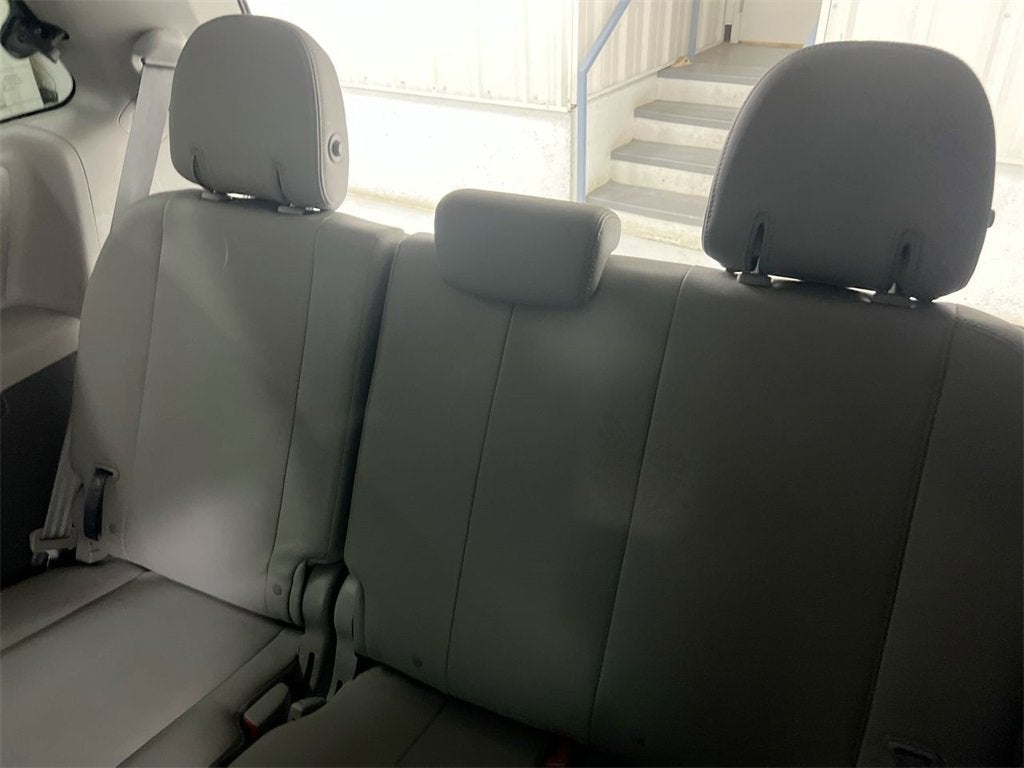 2018 Toyota Sienna XLE Auto Access Seat
