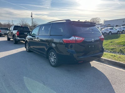 2019 Toyota Sienna XLE Auto Access Seat