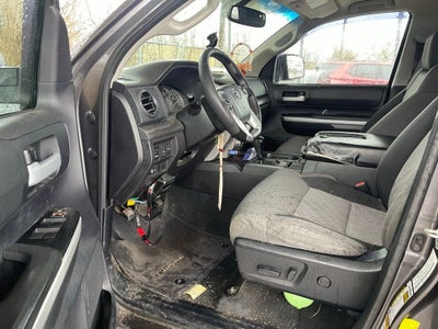2014 Toyota Tundra 4WD Truck SR