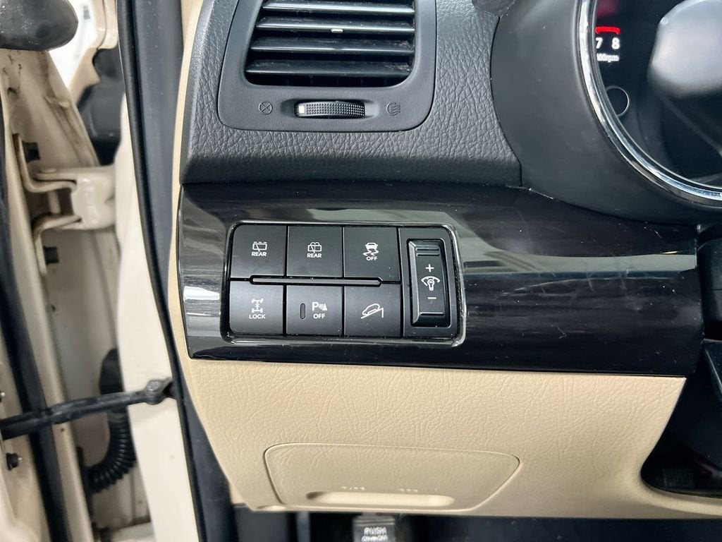 2011 Kia Sorento LX