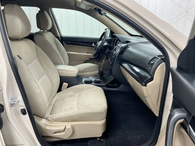 2011 Kia Sorento LX