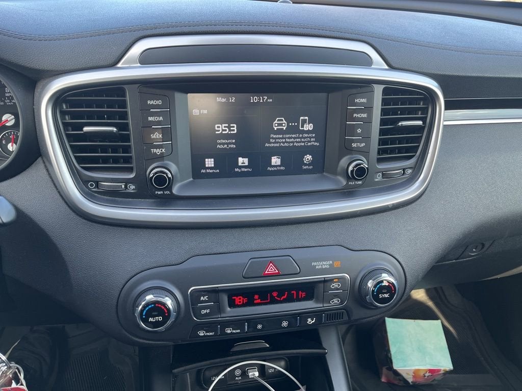 2019 Kia Sorento LX V6