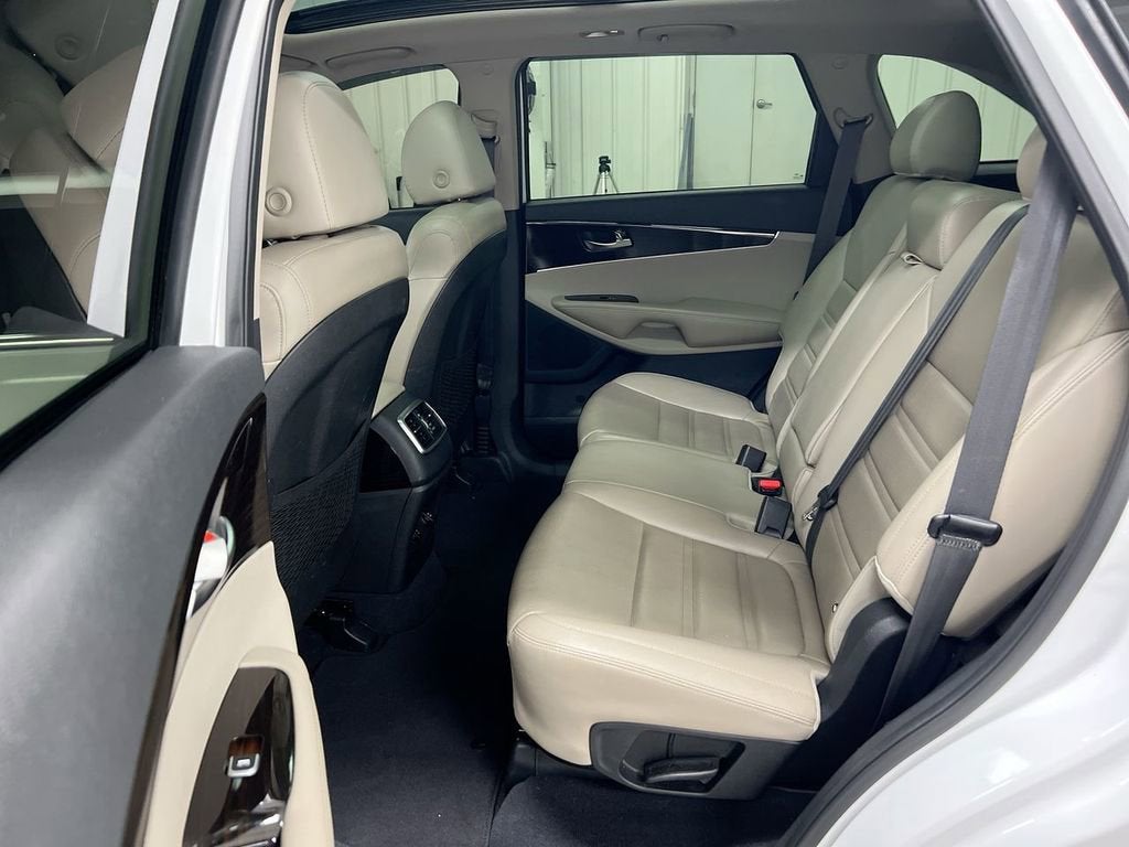 2020 Kia Sorento EX V6