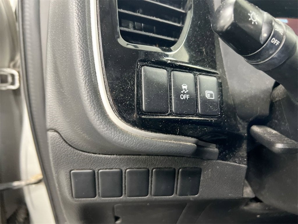 2019 Mitsubishi Outlander ES