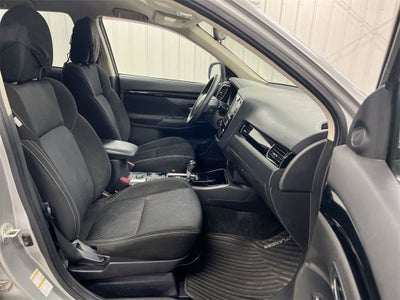 2019 Mitsubishi Outlander ES