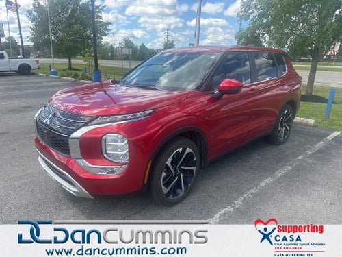 2023 Mitsubishi Outlander SE