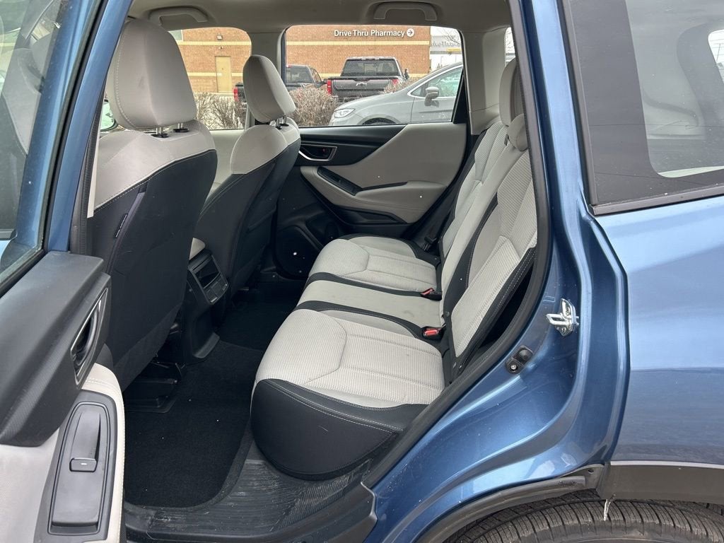 2023 Subaru Forester Base