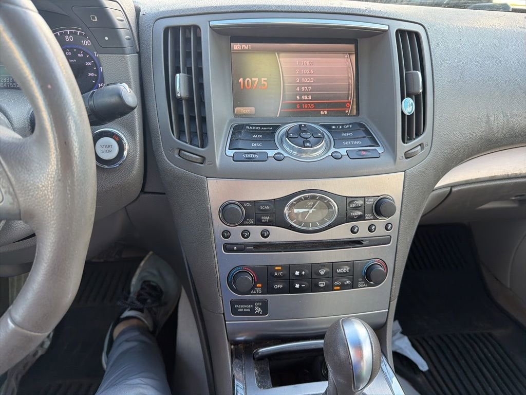 2010 INFINITI G37 Sedan x