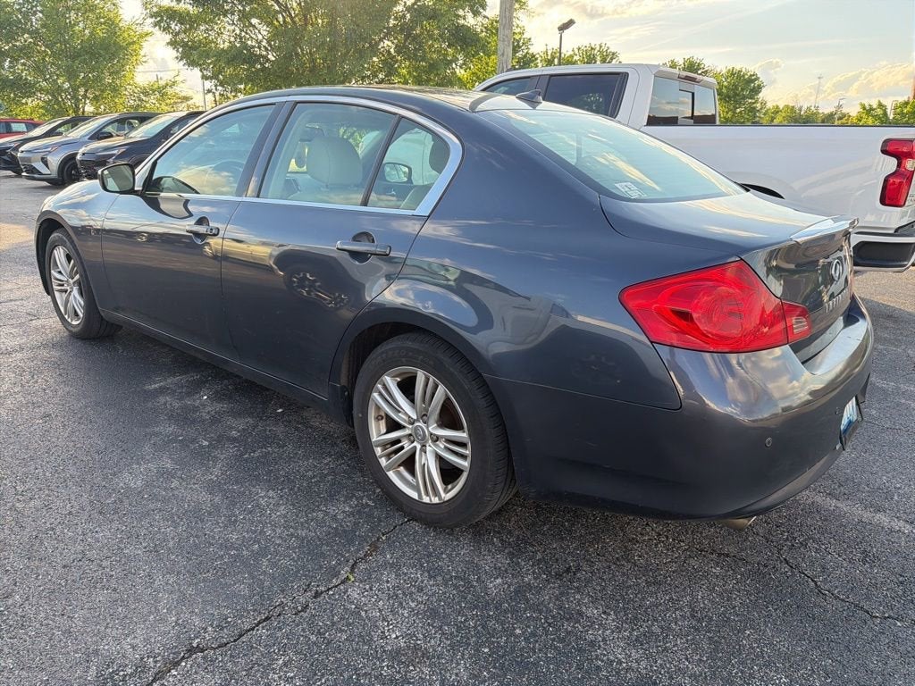 2010 INFINITI G37 Sedan x