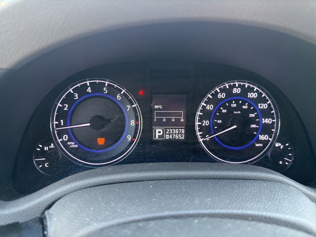 2010 INFINITI G37 Sedan x