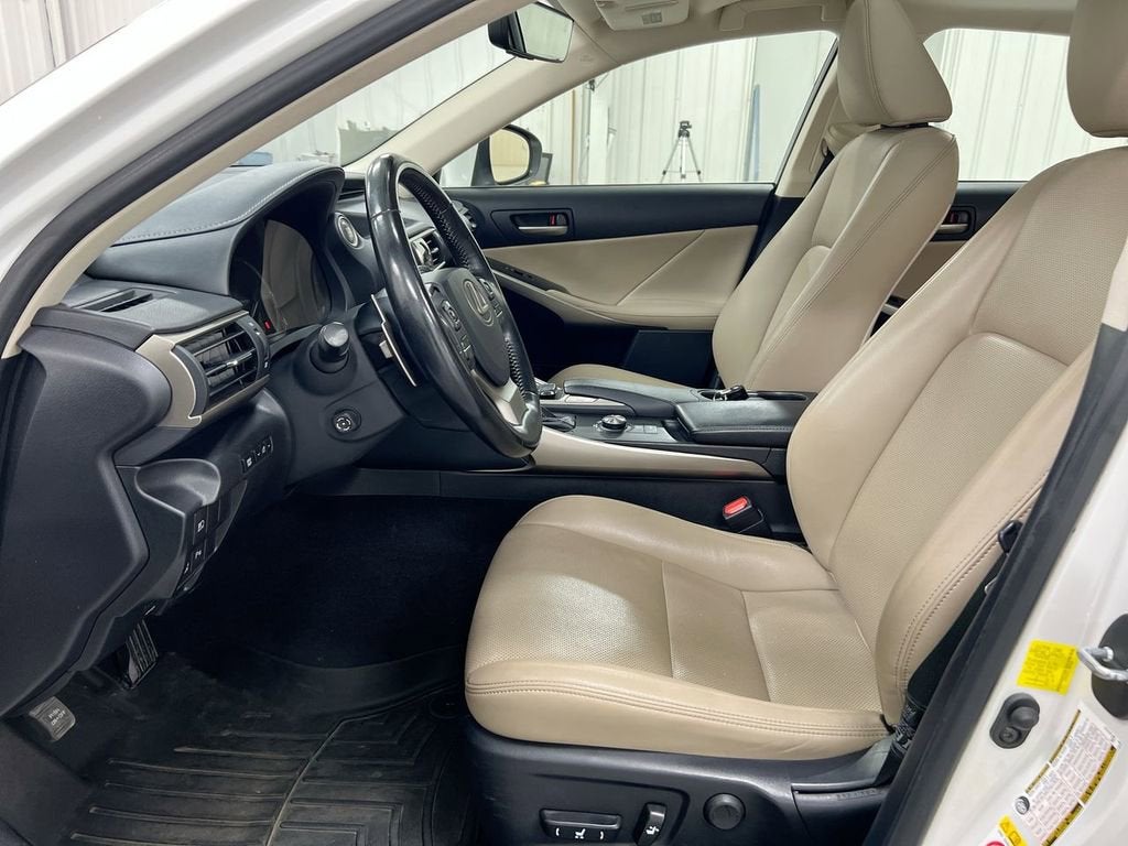 2018 Lexus IS IS 300