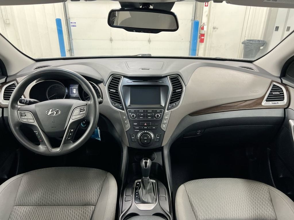 2017 Hyundai Santa Fe SE
