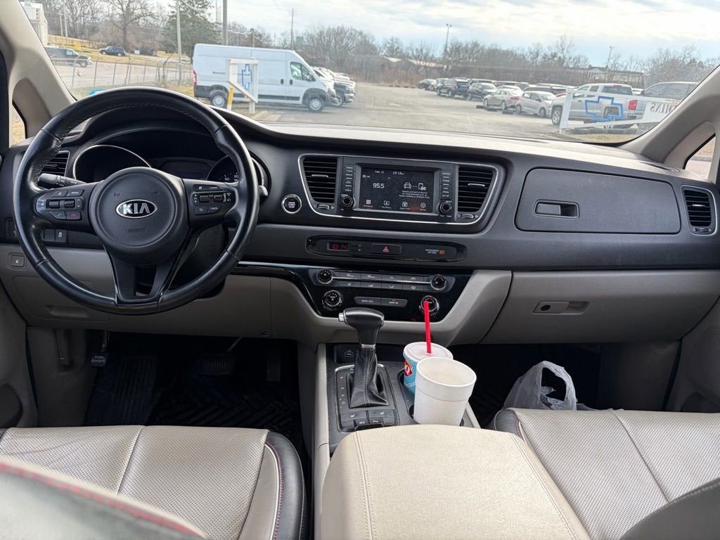 2017 Kia Sedona LX