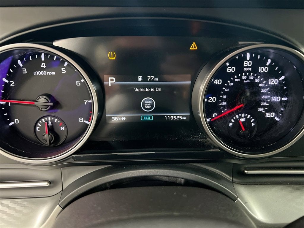 2023 Kia Carnival LX