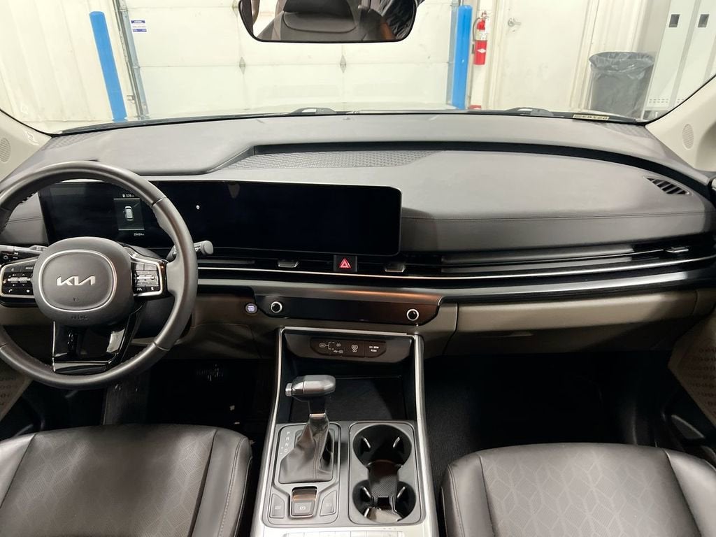 2025 Kia Carnival LXS