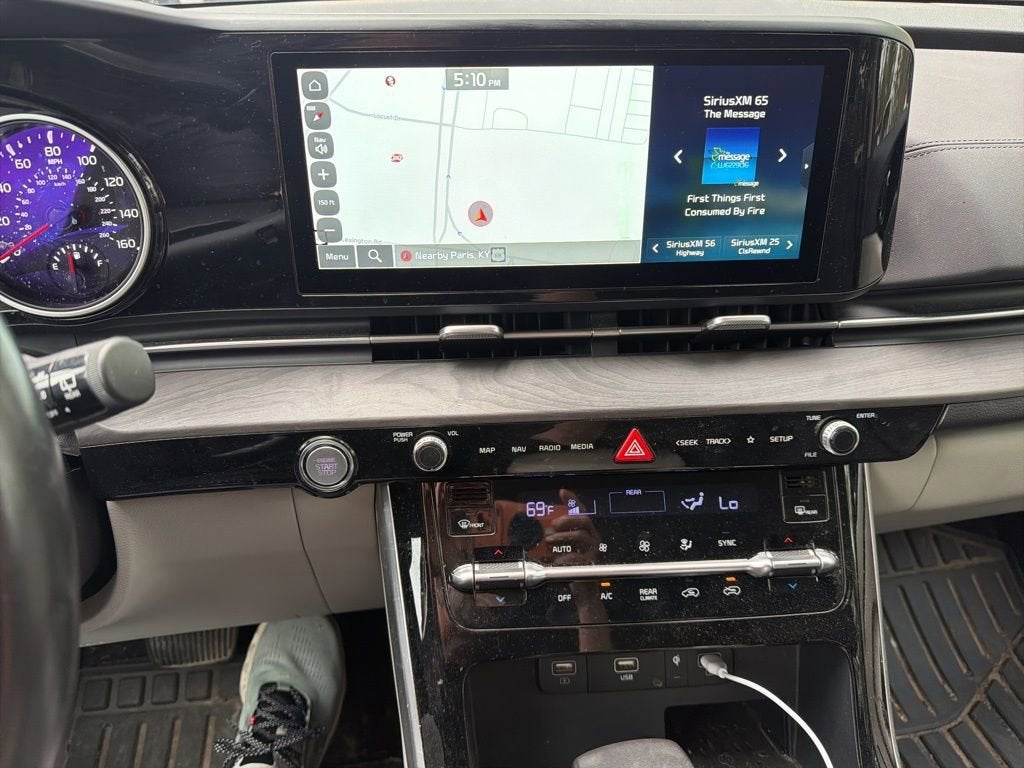 2024 Kia Carnival EX