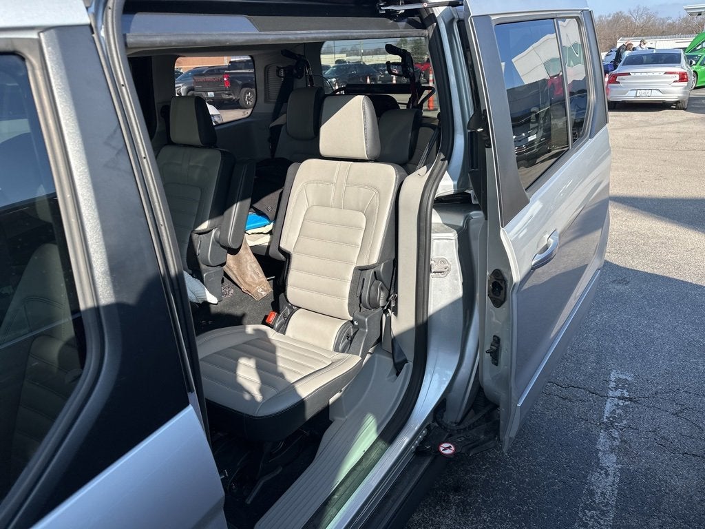 2023 Ford Transit Connect Wagon Titanium