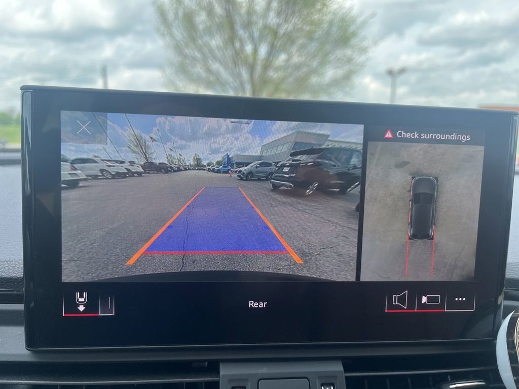2022 Audi Q5 S line Premium Plus