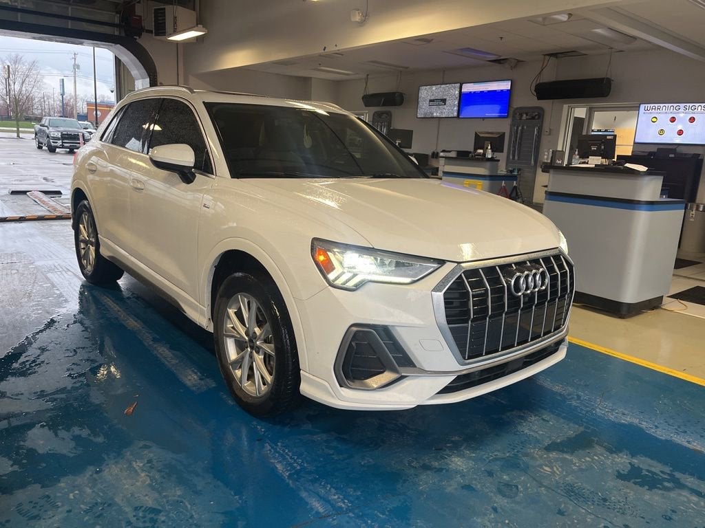 2022 Audi Q3 S line Premium Plus