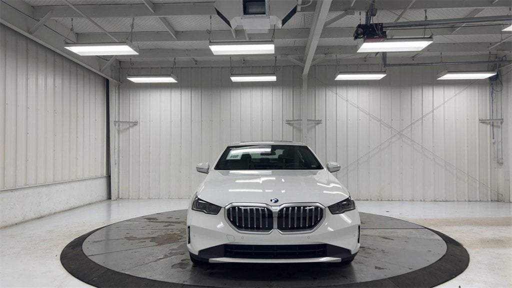 2026 BMW 5 Series 530i