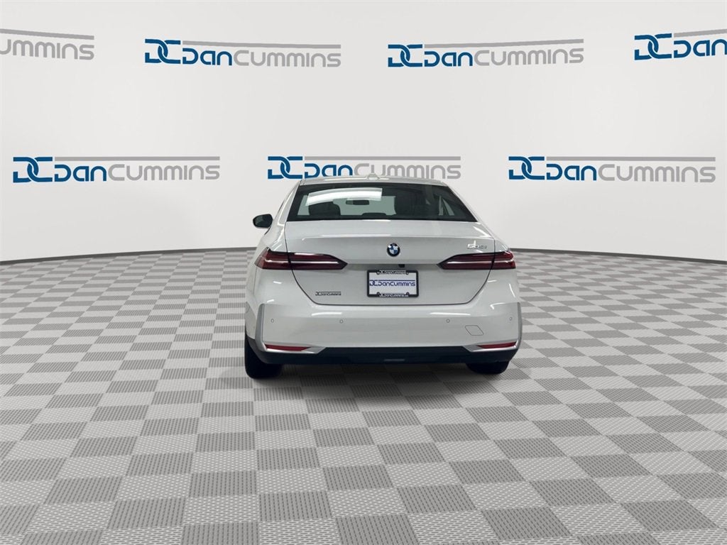 2026 BMW 5 Series 530i