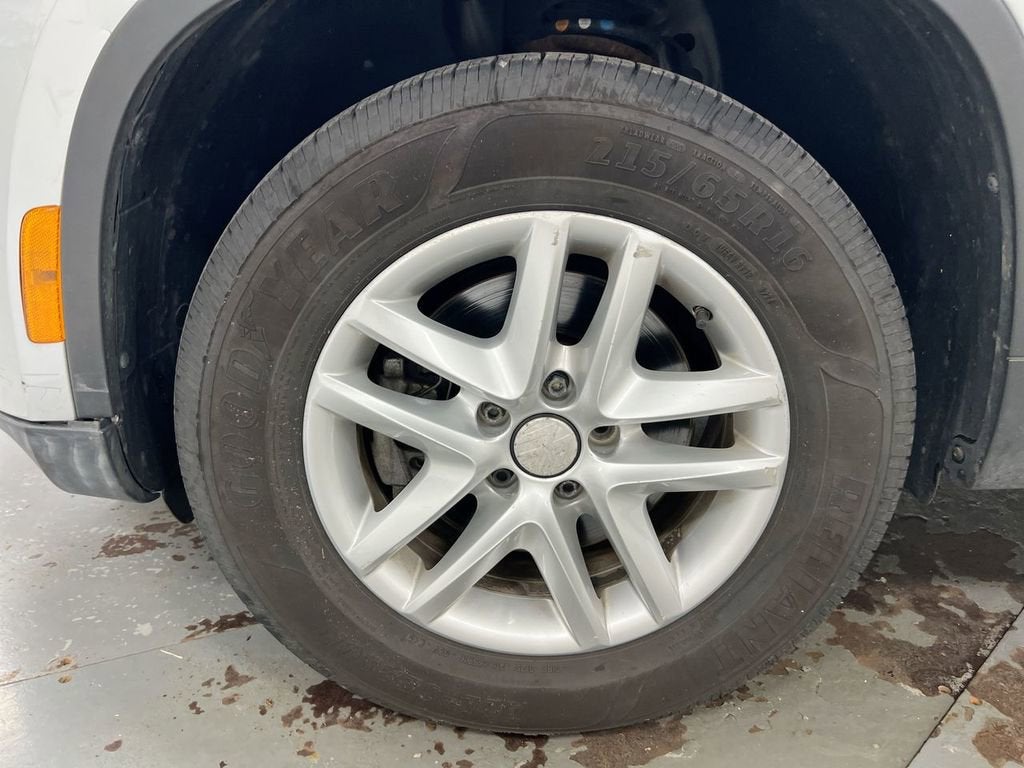 2011 Volkswagen Tiguan S