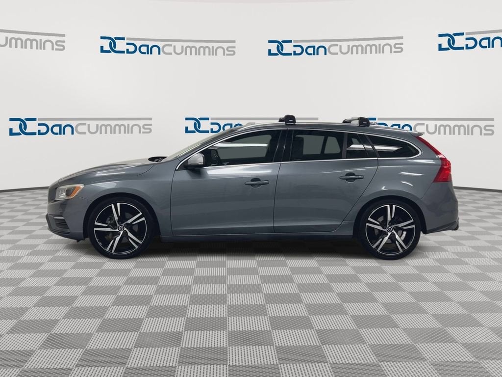 2017 Volvo V60 R-Design Platinum