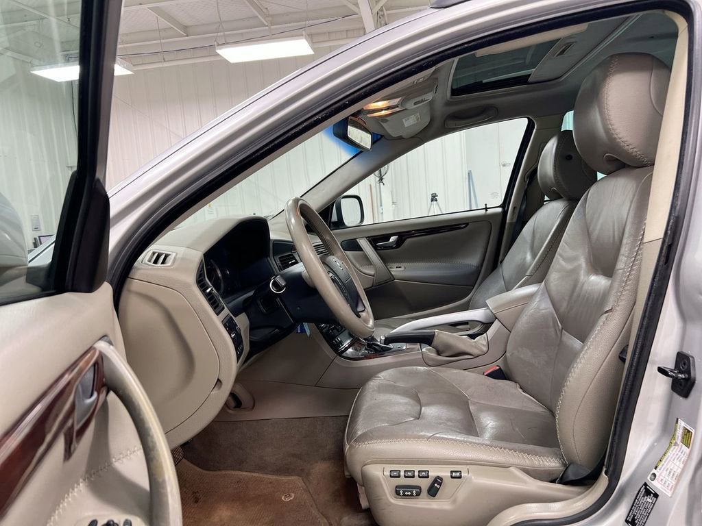 2007 Volvo XC70 Base