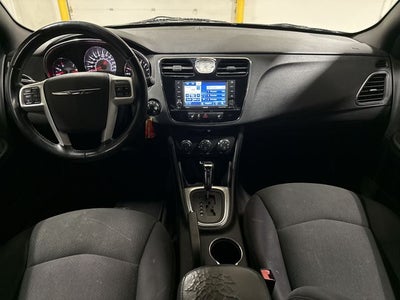 2012 Chrysler 200 Touring